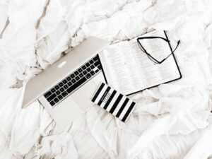 The Hidden Art of Ghostwriting: Crafting Analytical Psychology Essays